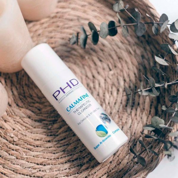 Очищуючий гель-крем для чутливої шкіри PHD
CALMAFINE THERAPEUTIC CLEANSER 200 мл A00583 фото